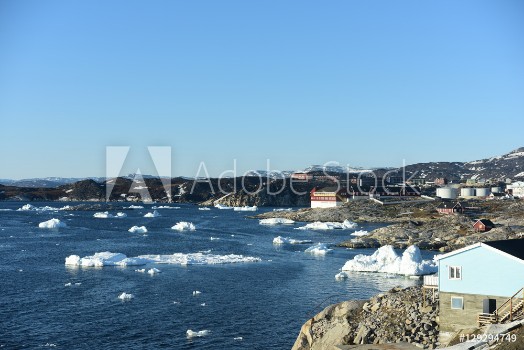 Picture of Arctic ocean and icebergs in Greenland